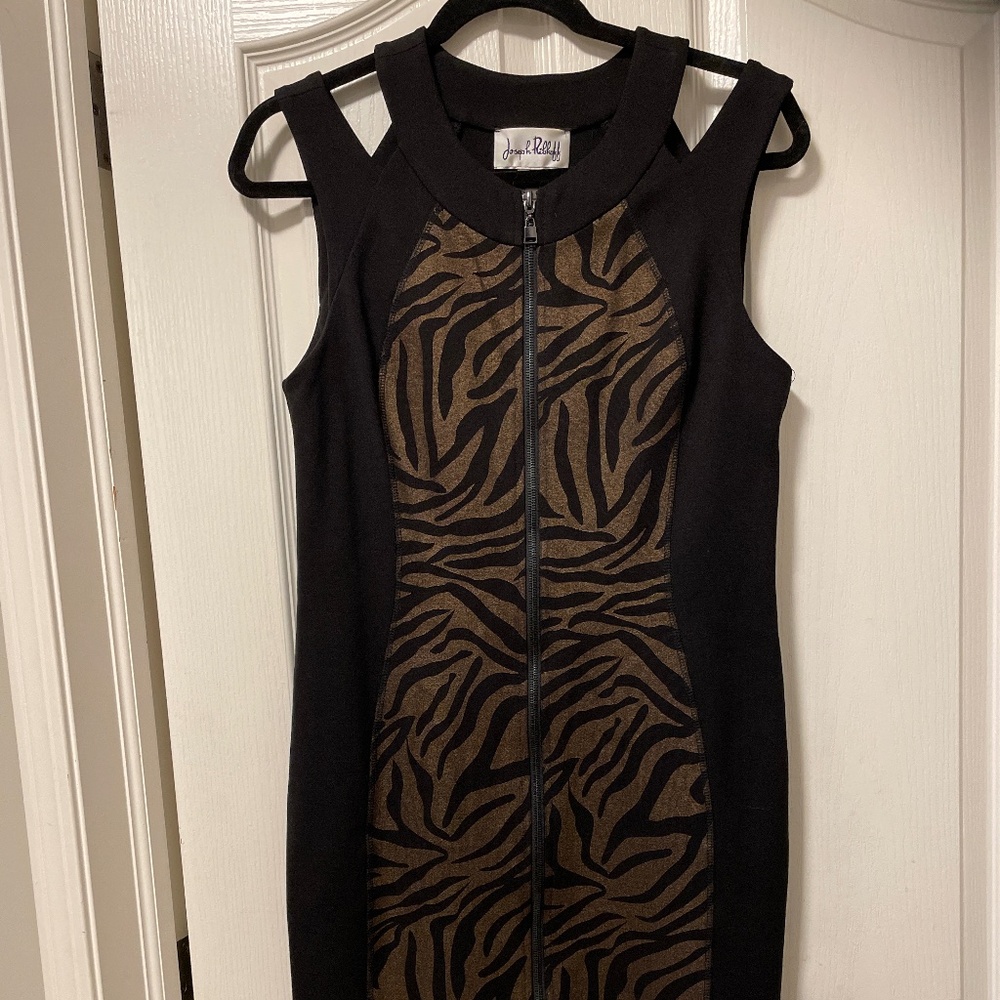Joseph Ribkoff Animal Print off shoulder Bodycon Dress size 10
